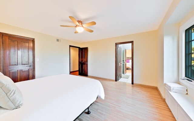 5BDRM Villa Via Mil Cumbres