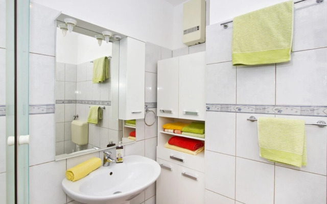 Apartment Depolo