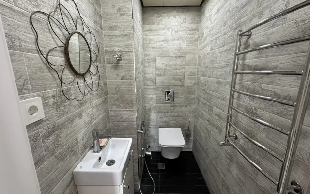Charming 2-bed Apartment in Baku City Center