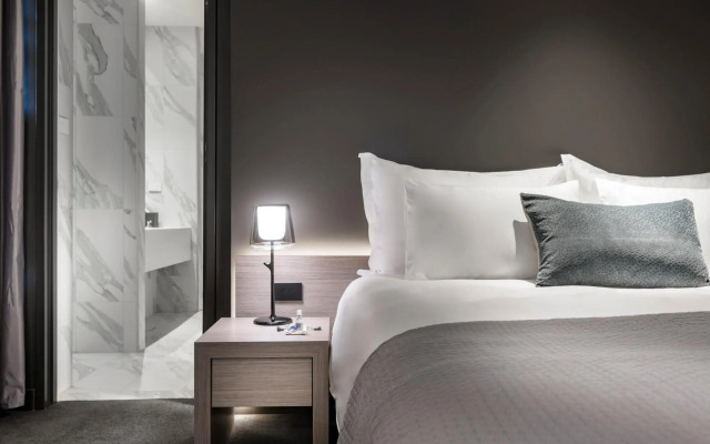 The Melbourne Hotel