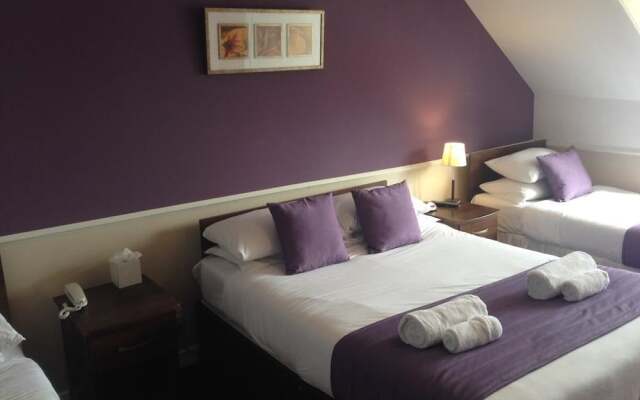Aberdour Hotel & Stables Rooms
