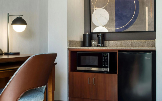 Courtyard Phoenix North by Marriott