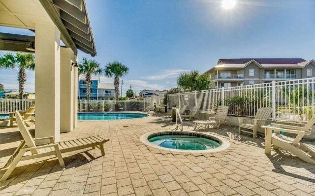 Seaside Sunsets 4 Bedroom Home by RedAwning