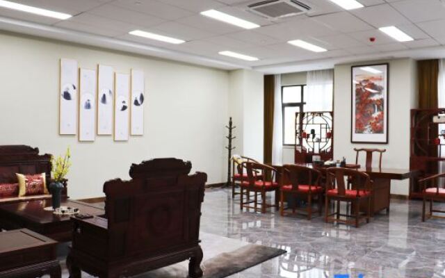 Wuhan Jointown White Swan Eco Hotel