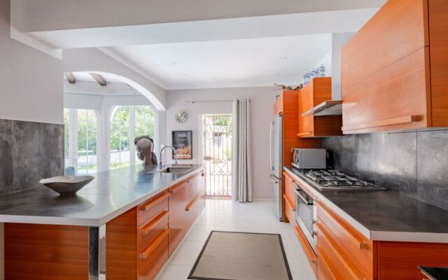 Holiday Home Villa Bindouletto
