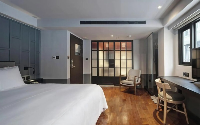 Red Dot Hotel