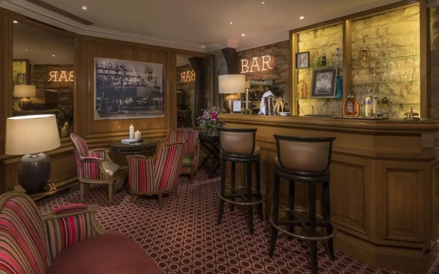 Dauphine Saint Germain Hotel