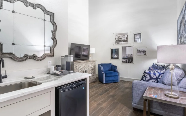 Millsap Suites by Pioneer Pocket Hotel