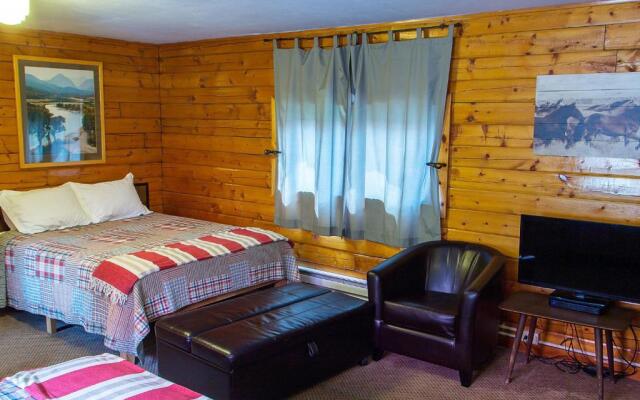 The High Country Motel and Cabins