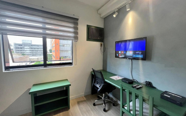 QI Intelligence Flat Ibirapuera próximo do metrô Moema UH1306