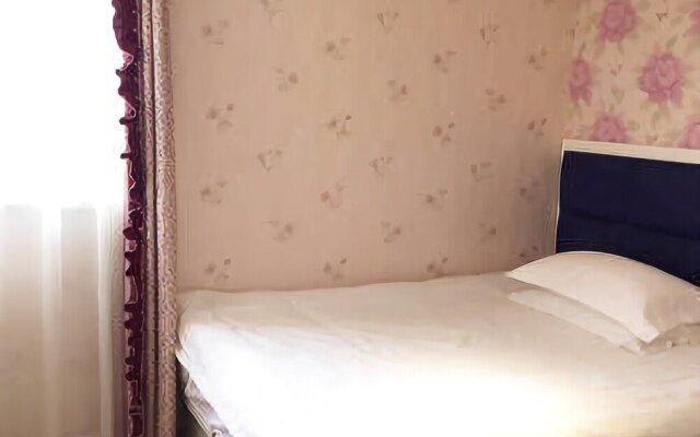 F1 Hotel