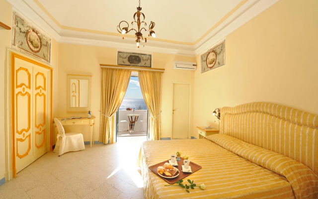 Hotel Torre Saracena