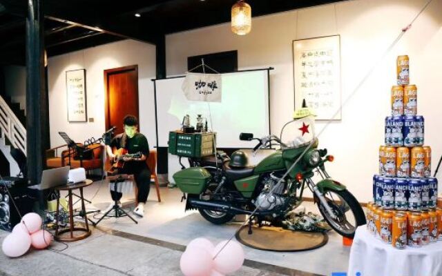 Xiaoyincicheng Shiba Flower Room B&B