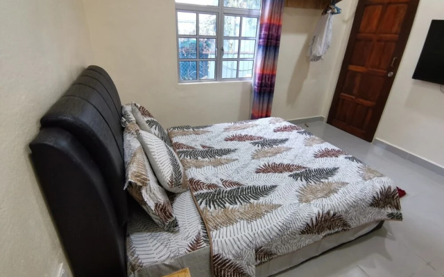 OYO Home 90357 Alisa Homestay
