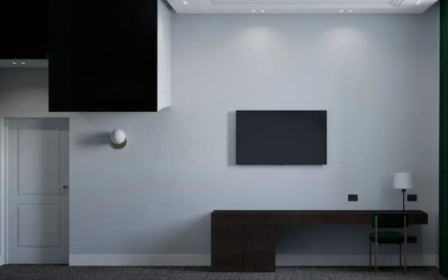 Golden House Vatican - Regolo