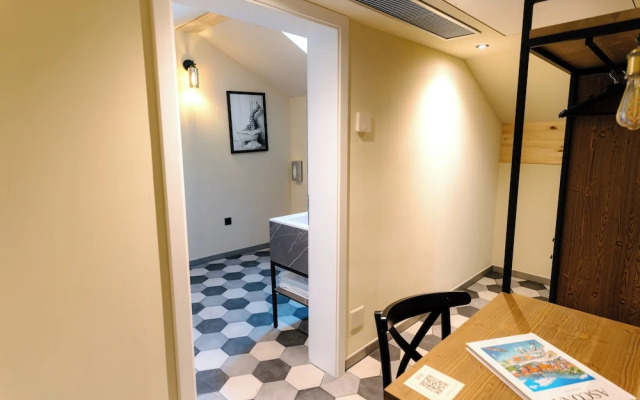 Seven Town House Boutique Hotel