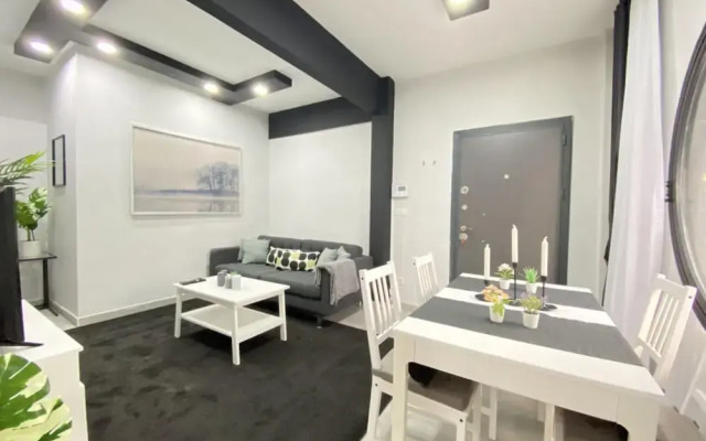 Flat Near Bagdat Street With Chic Interior Design