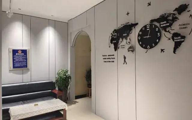Leju Express Hotel