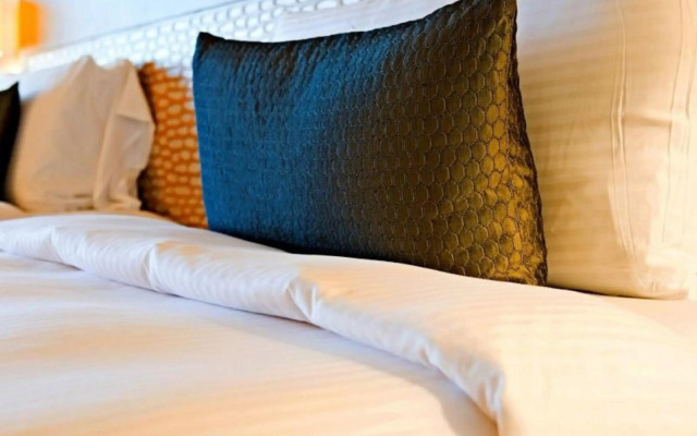 The Cliff Hotel