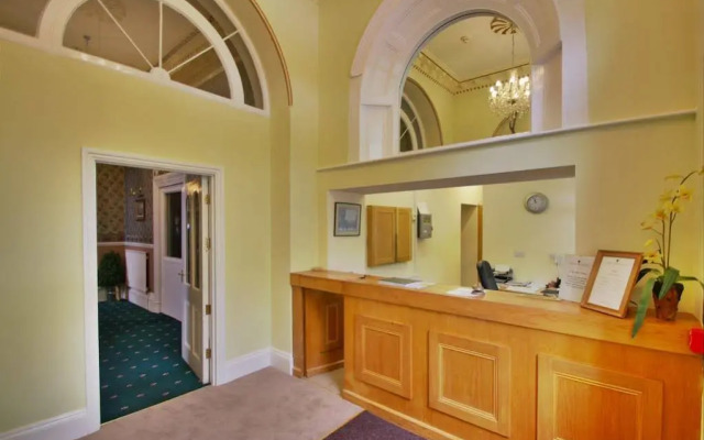 Marquis Hotel