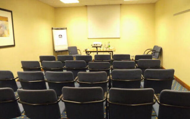 Airport Inn Gatwick