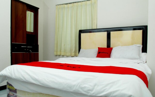 RedDoorz near Telkom Corporate University