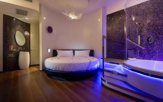Suite Sistina For Brave Lovers