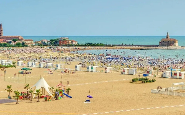 Apartment in Caorle With Balcony