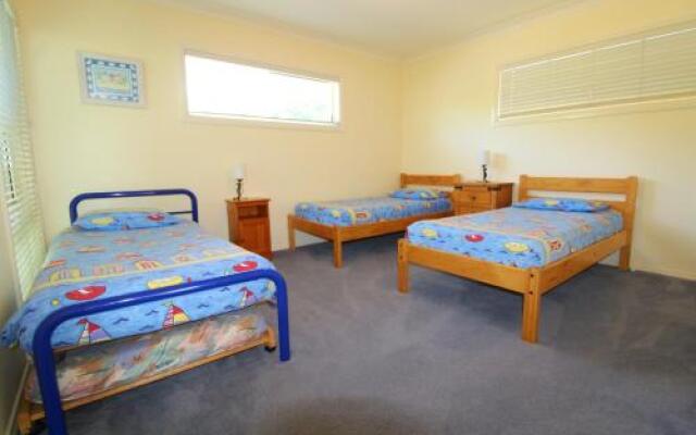 Breakers 1, 13 East Street