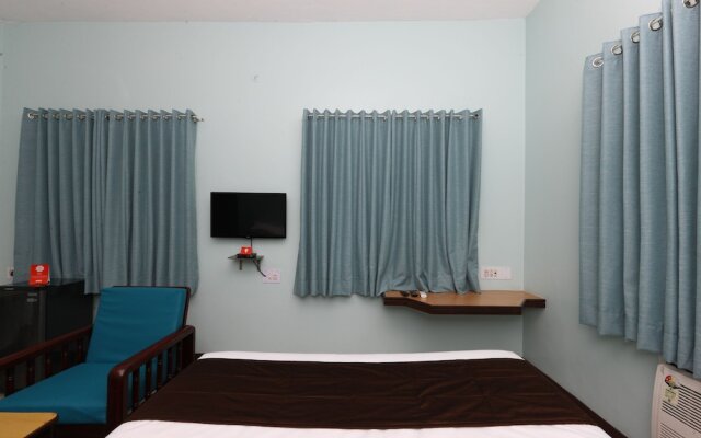 Santhi Inn by OYO Rooms