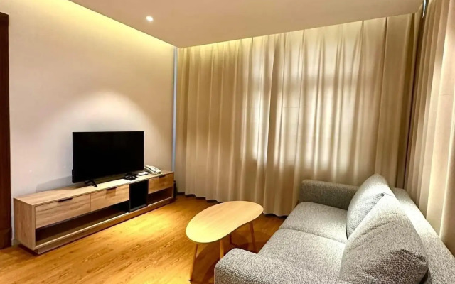 Mika Hotel