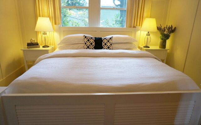 Leura Country Cottage