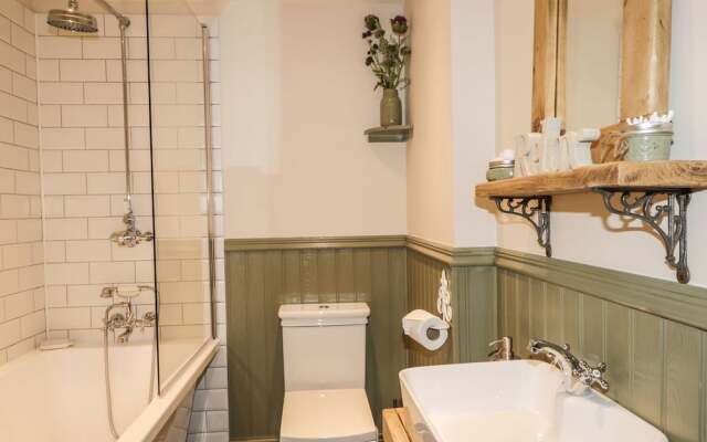 Bridgend House B & B