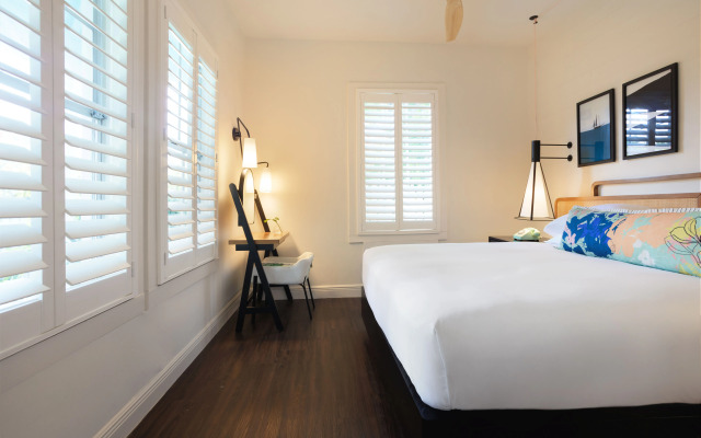 Lighthouse Hotel - Key West Historic Inns