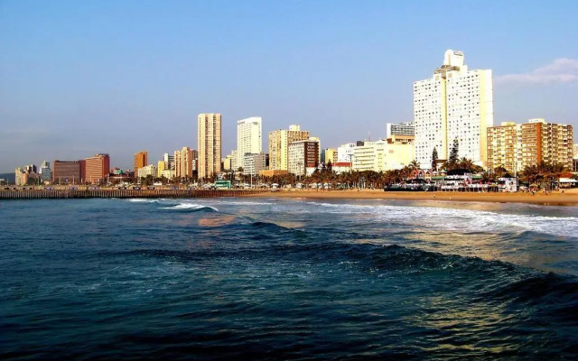 Bayside Hotel & Self Catering 110 West Street