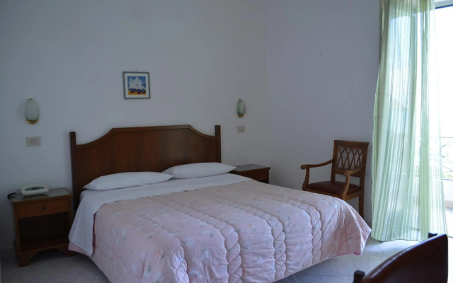 Hotel Maronti