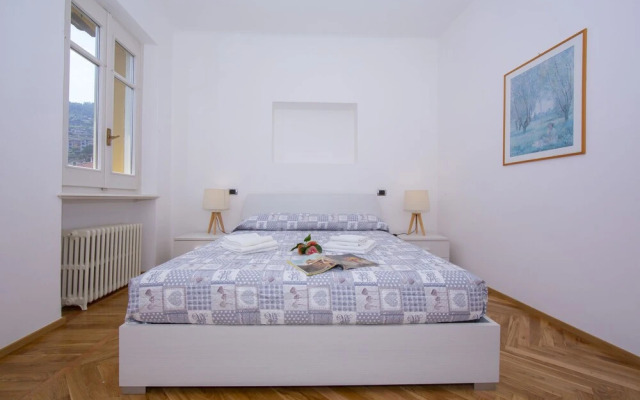 Angie's Apartment Stresa Lake