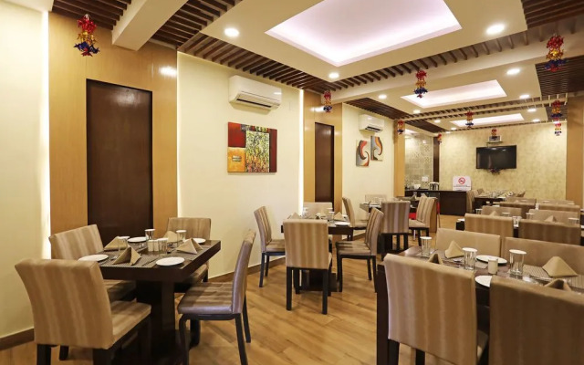 OYO 8656 Hotel Nataraj