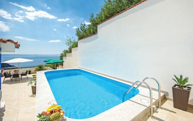 Amazing Home in Makarska With Wifi and 3 Bedrooms