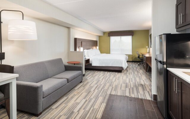 Holiday Inn Express & Suites Milton by IHG