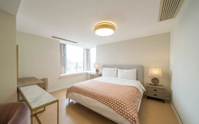 Tyms 3BR Duplex APT Xujiahui Shanghai
