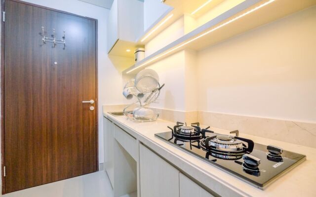 Comfy And Elegant Studio Transpark Cibubur Apartment