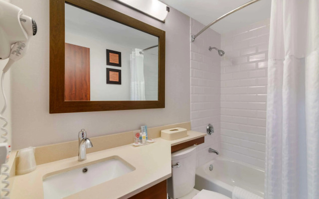Comfort Inn Airport
