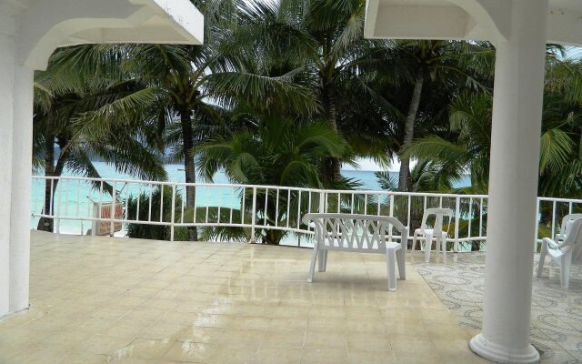 Alla Luna Rossa Beach Hotel
