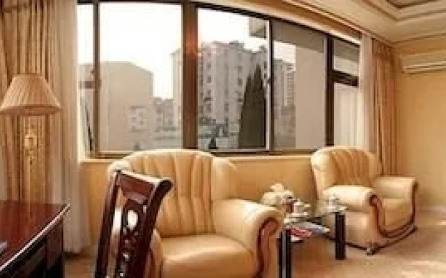 Educational Training Centre Hotel - Qingdao