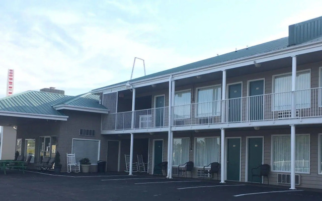 Oak Grove Inn