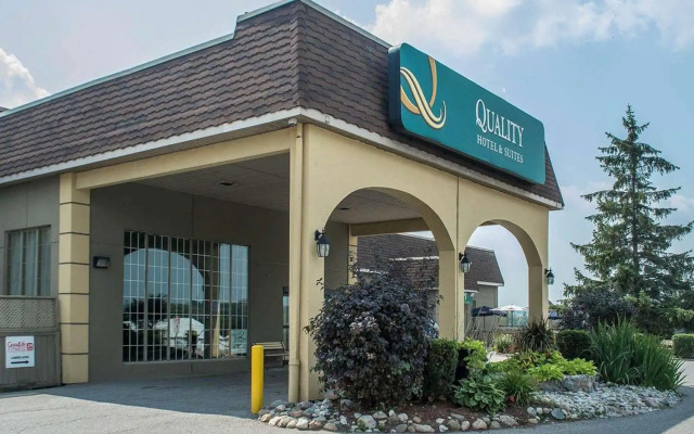 Quality Hotel & Suites
