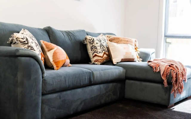 Hideaway on Curran - Modern & Comfy Retreat in CBD Firepit