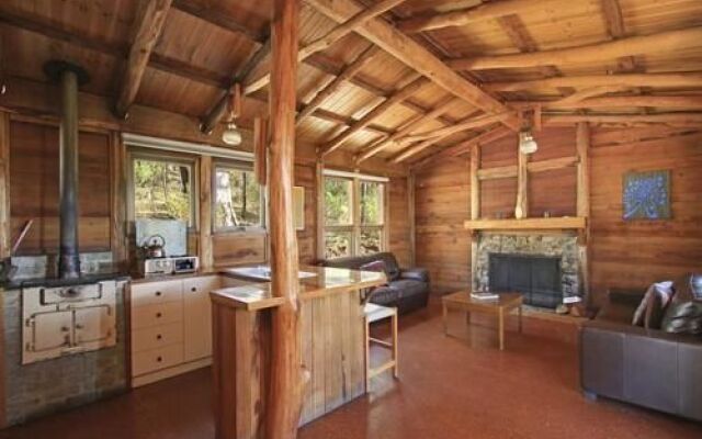 Wombat Valley Wild Country Cabins