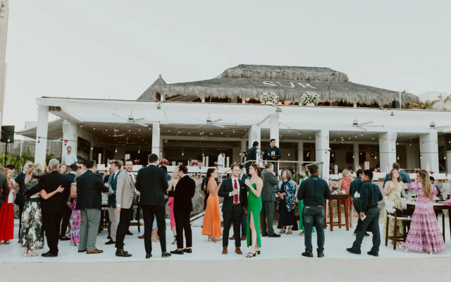 Bahia Hotel & Beach House